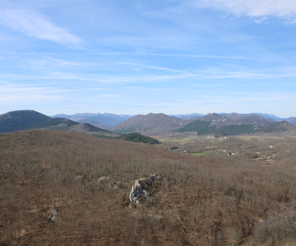 Pogled s vrha Mlakvene grede prema sjeverozapadu na Kosinjsku dolinu (Foto: Goran Majetić)