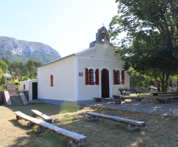 Crkva Velike Gospe od Rujna sagrađena je od kamenja razgrađene crkve istog imena koja se nalazila oko 40 metara sjeverozapadnije (Foto: Goran Majetić)