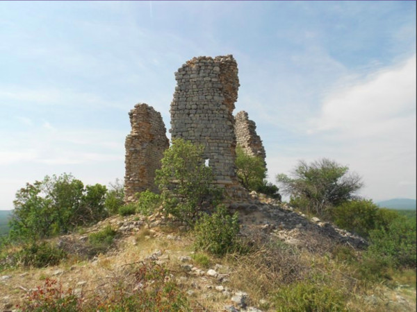 Ruševina kule u zaselku Zečevo (Izvor: Mapcarta (mapcarta.com))