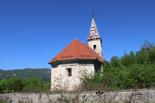 Crkva Sveti otac Nikolaj snimljena s istoka 11. svibnja 2022. godine (Foto: Goran Majetić)